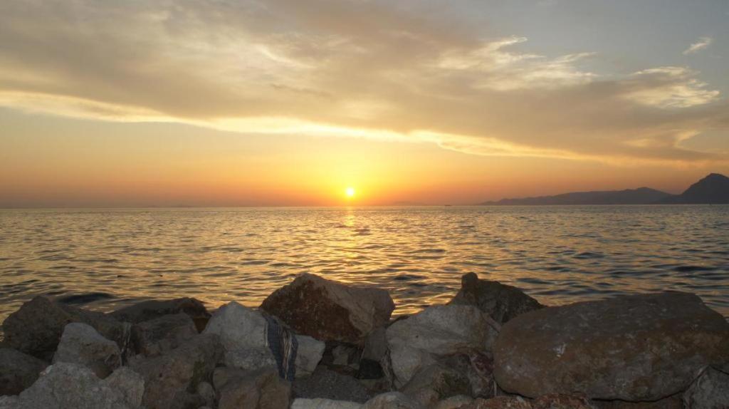 Patras White Castle Apartment Luaran gambar