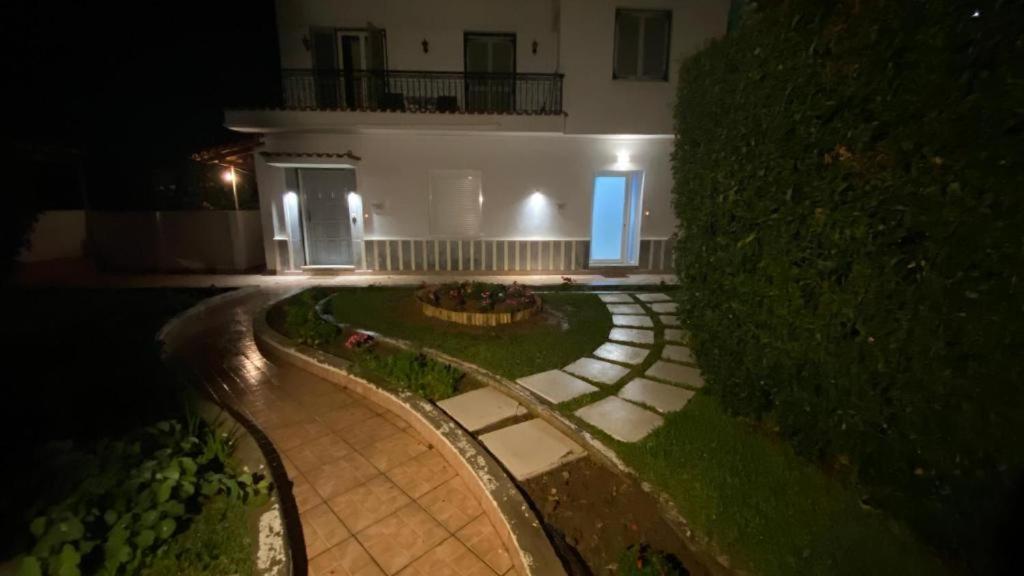 Patras White Castle Apartment Luaran gambar