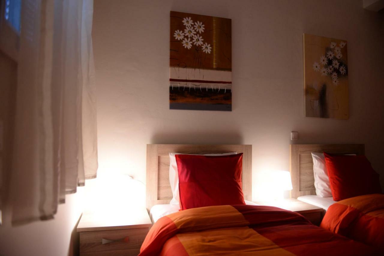 Patras White Castle Apartment Luaran gambar