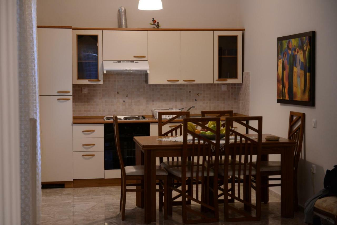 Patras White Castle Apartment Luaran gambar